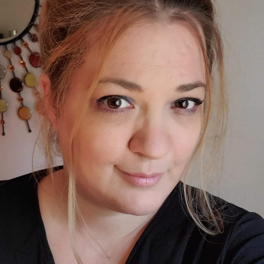 Meet your Posher, Alison